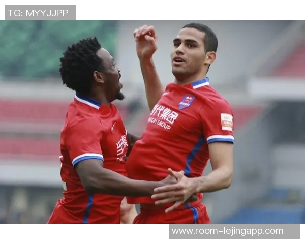 希腊足坛父子教练同日下课球队排名尴尬倒数第二和第三